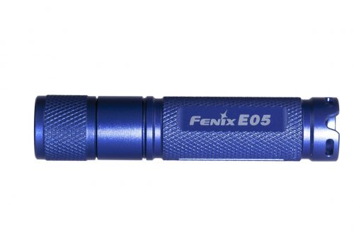 Fenix E05 компактный фонарь