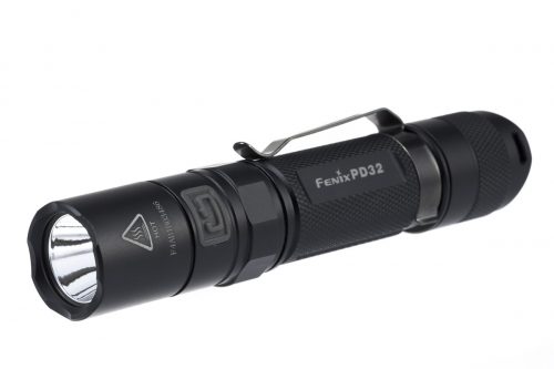 Fenix PD32 315lm компактный яркий фонарь