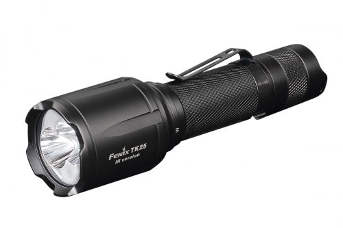 Fenix TK25IR - версия тактического фонаря с инфракрасным светом 850 нм. Дальность луча до 225 метров, максимальная яркость 1000 люмен.